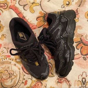 NEW BALANCE ATHLEISURE STREET STYLE BLACK SNEAKERS